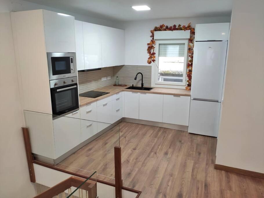 Duplex En El Corazon Del Casco Vello Vigues Lägenhet Vigo Exteriör bild